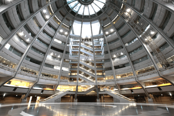 目的・機能別に幅広い用途に使える 多種多様な貸し会場・ホールを併設